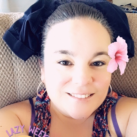 Meet your Posher, Shannon - Picture 1 of 1